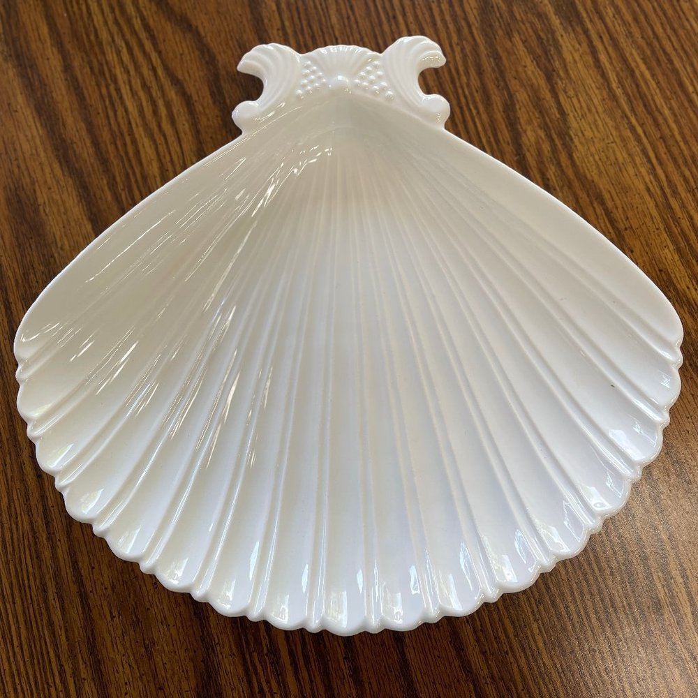 Shell Shaped Scalloped White Ceramic Serving Dish Platter Large 14" Giftcraft